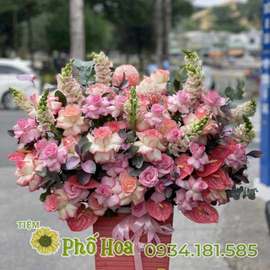 giỏ hoa chúc mừng