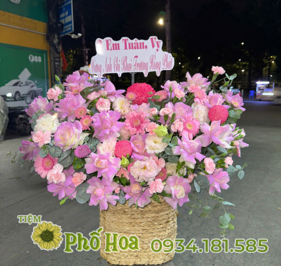 Giỏ Hoa Chúc Mừng - ms 111